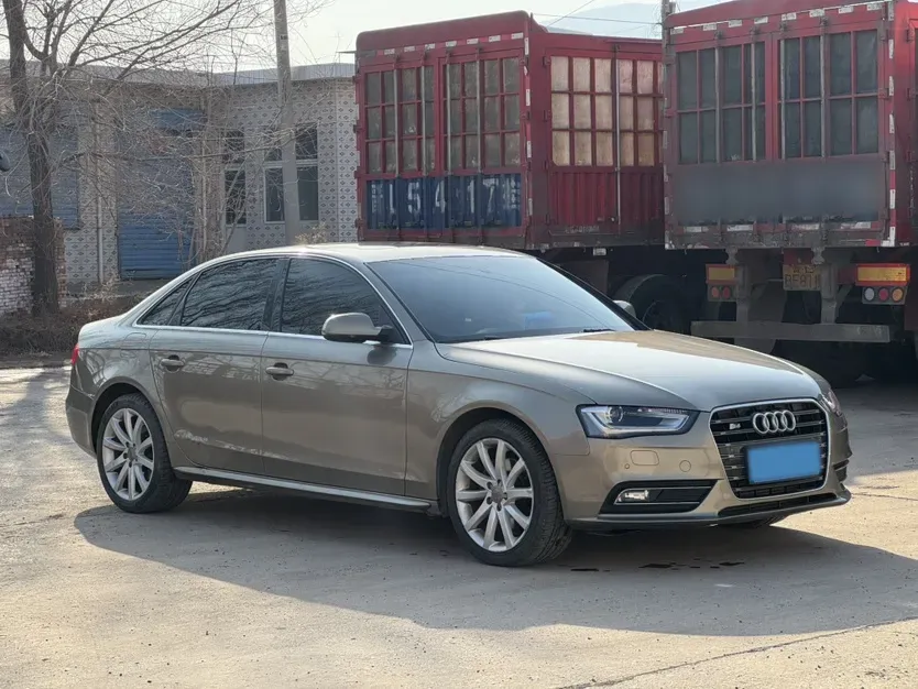 2013 Audi A4L 2.0T 180HP L4 CVT,autocango,china used car exporter,china ev exporter,chinese used car exporter,chinese used ev exporter