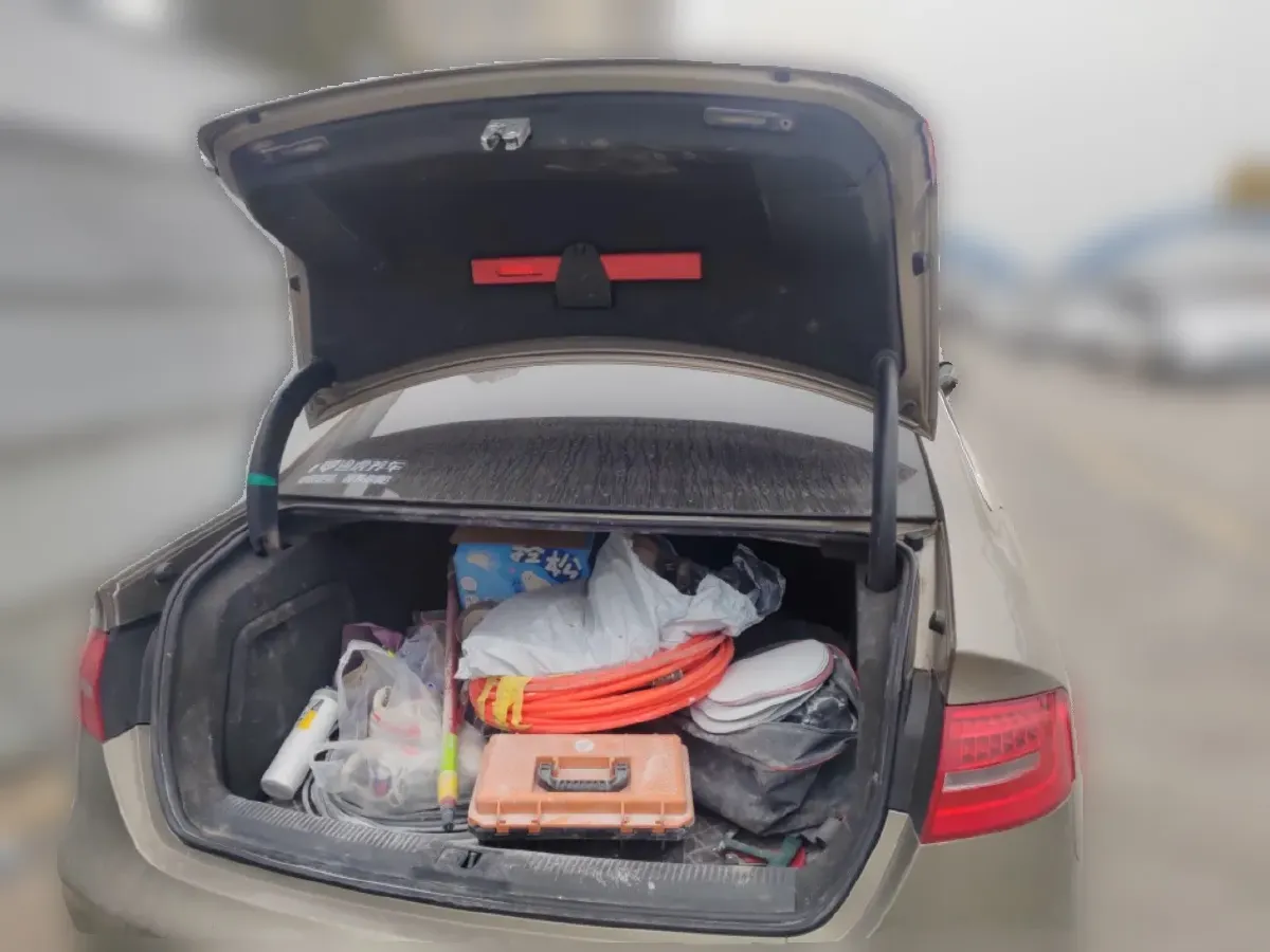 2013 Audi A4L 2.0T 180HP L4 CVT,autocango,china used car exporter,china ev exporter,chinese used car exporter,chinese used ev exporter