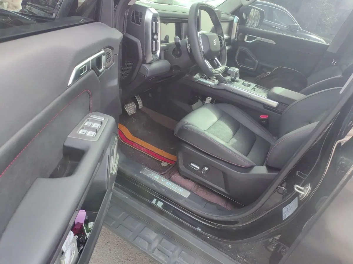 2024 Jetour Traveller 2.0T 254HP L4 7DCT,autocango,china used car exporter,china ev exporter,chinese used car exporter,chinese used ev exporter