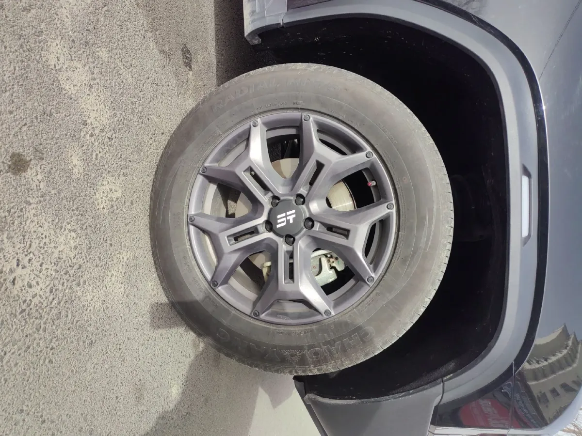 2024 Jetour Traveller 2.0T 254HP L4 7DCT,autocango,china used car exporter,china ev exporter,chinese used car exporter,chinese used ev exporter