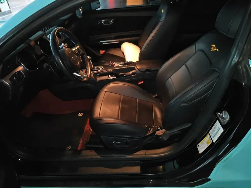 2020 Ford Mustang 2.3T 299HP L4 10AT,autocango,china used car exporter,china ev exporter,chinese used car exporter,chinese used ev exporter