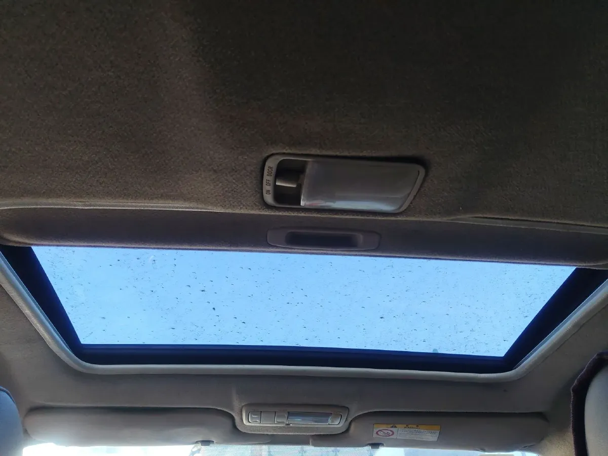 2011 Toyota Corolla 1.6L 120HP L4 4AT,autocango,china used car exporter,china ev exporter,chinese used car exporter,chinese used ev exporter