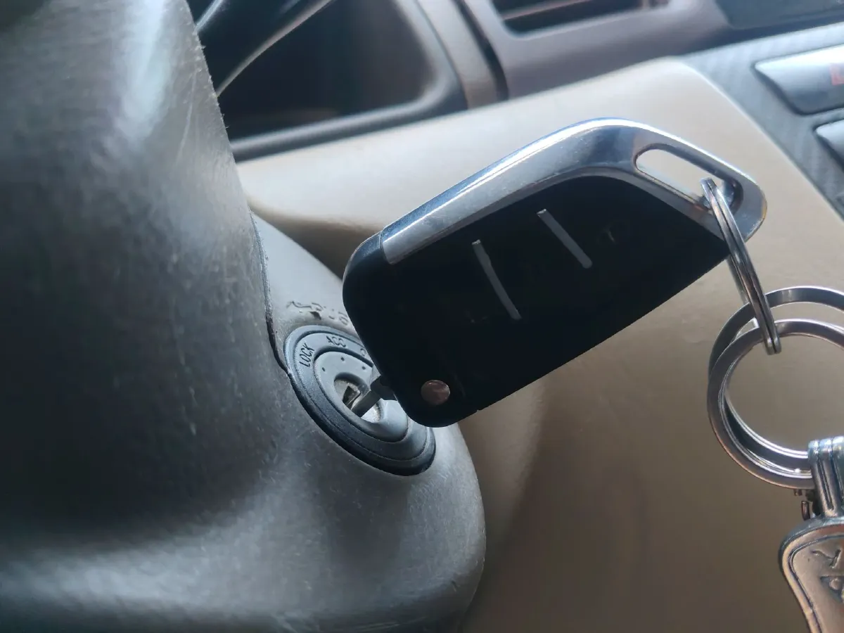 2011 Toyota Corolla 1.6L 120HP L4 4AT,autocango,china used car exporter,china ev exporter,chinese used car exporter,chinese used ev exporter