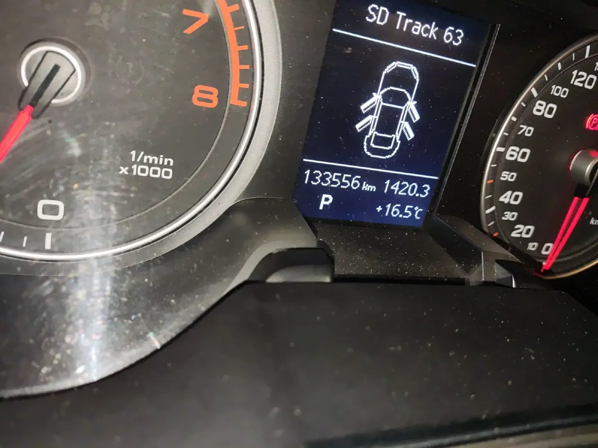 2016 Audi A4L 2.0T 180HP L4 CVT,autocango,china used car exporter,china ev exporter,chinese used car exporter,chinese used ev exporter