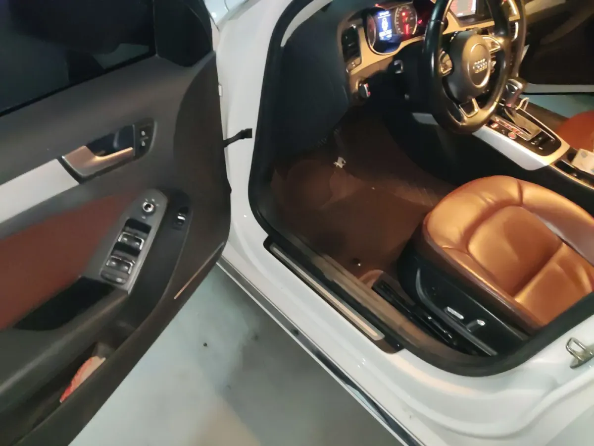 2016 Audi A4L 2.0T 180HP L4 CVT,autocango,china used car exporter,china ev exporter,chinese used car exporter,chinese used ev exporter