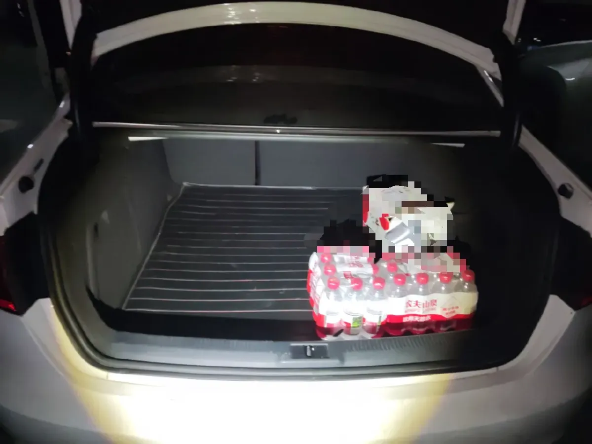 2016 Audi A4L 2.0T 180HP L4 CVT,autocango,china used car exporter,china ev exporter,chinese used car exporter,chinese used ev exporter