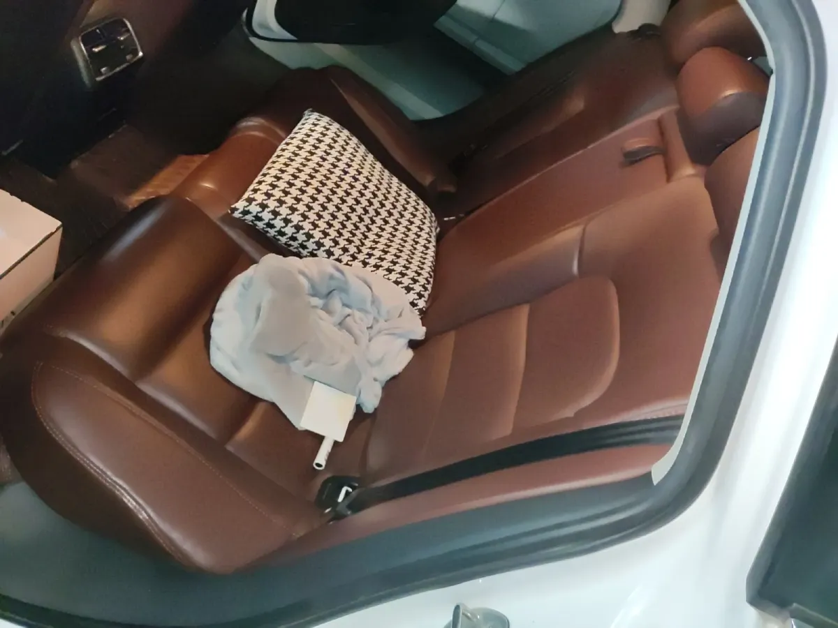 2016 Audi A4L 2.0T 180HP L4 CVT,autocango,china used car exporter,china ev exporter,chinese used car exporter,chinese used ev exporter