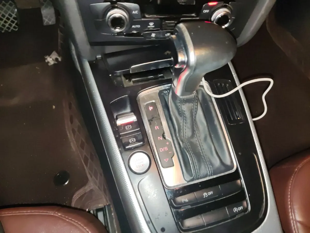 2016 Audi A4L 2.0T 180HP L4 CVT,autocango,china used car exporter,china ev exporter,chinese used car exporter,chinese used ev exporter