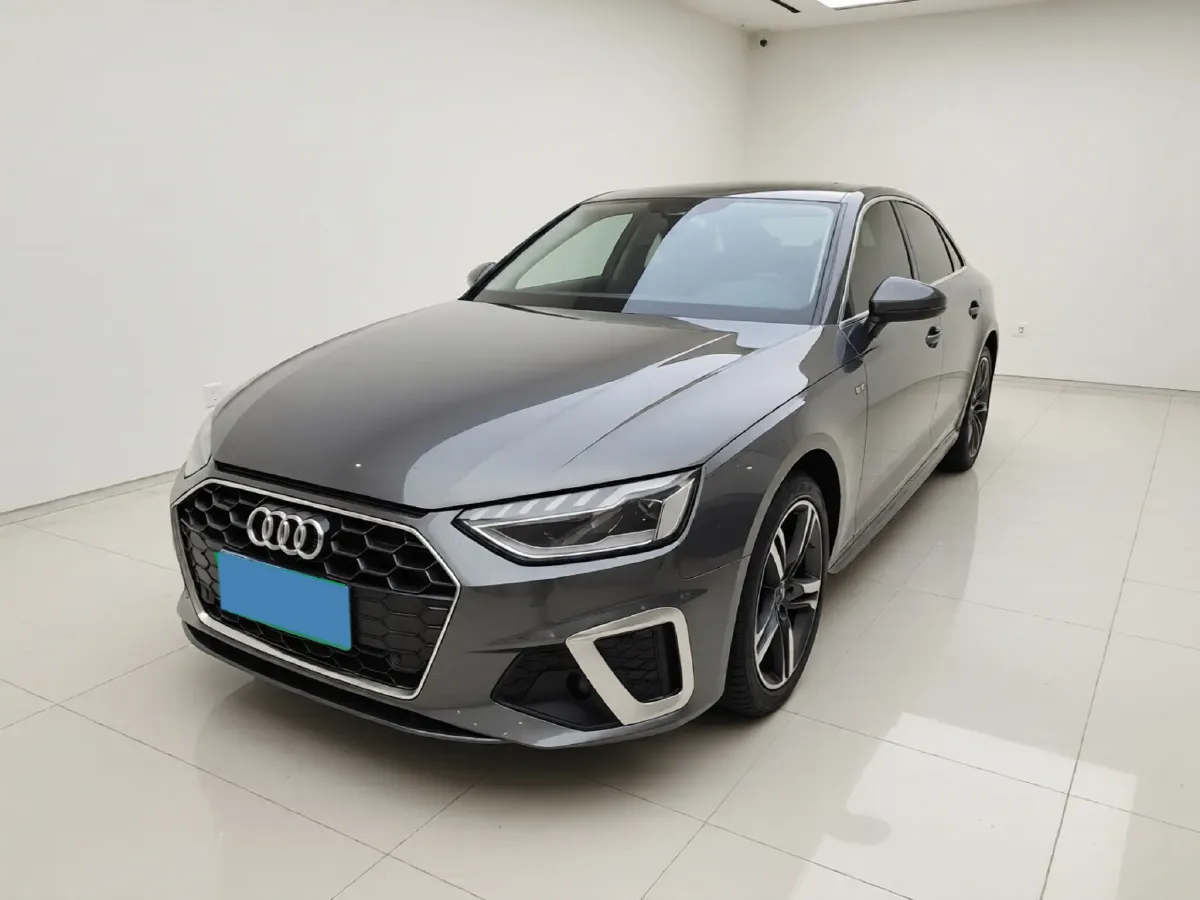 2020 Audi A4L 2.0T 190HP L4 7DCT,autocango,china used car exporter,china ev exporter,chinese used car exporter,chinese used ev exporter