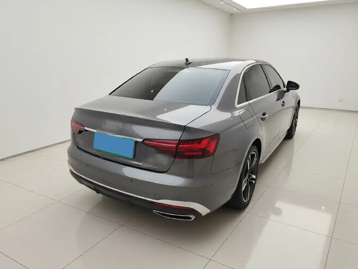2020 Audi A4L 2.0T 190HP L4 7DCT,autocango,china used car exporter,china ev exporter,chinese used car exporter,chinese used ev exporter
