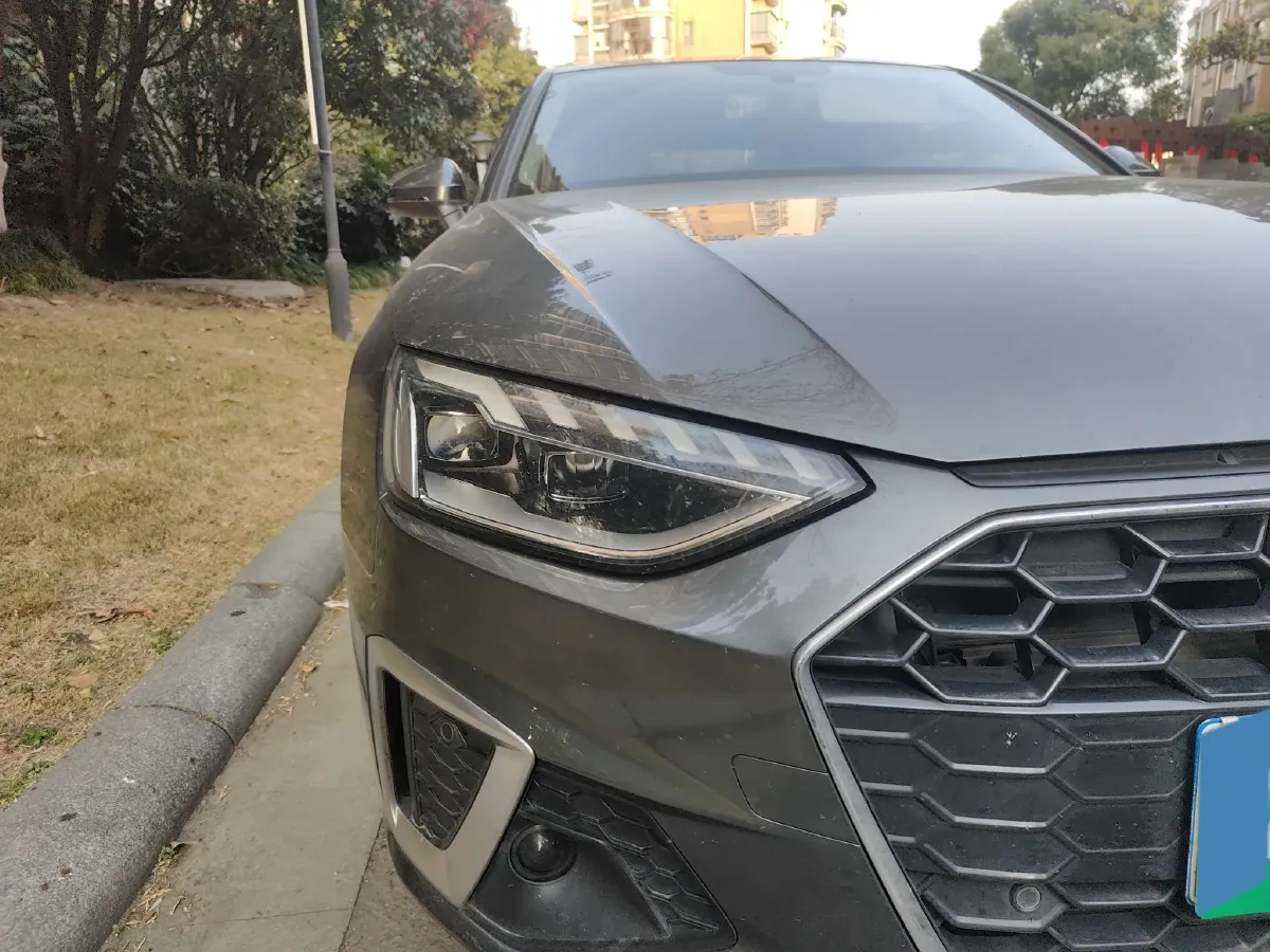2020 Audi A4L 2.0T 190HP L4 7DCT,autocango,china used car exporter,china ev exporter,chinese used car exporter,chinese used ev exporter
