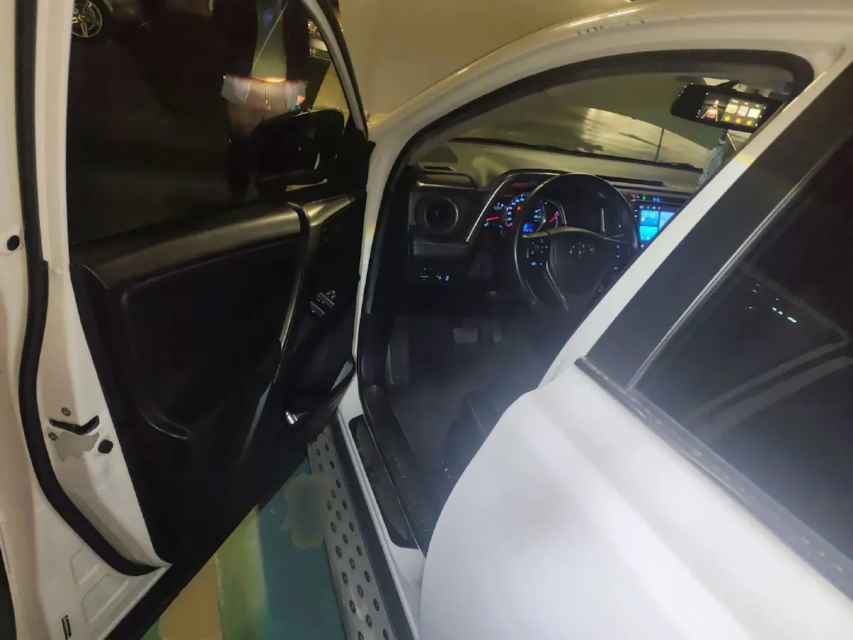 2013 Toyota RAV4 2.0L 147HP L4 CVT,autocango,china used car exporter,china ev exporter,chinese used car exporter,chinese used ev exporter