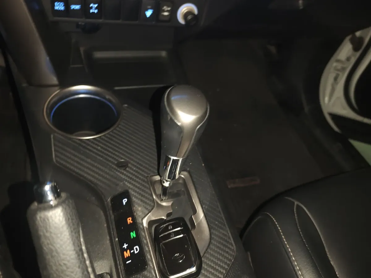 2013 Toyota RAV4 2.0L 147HP L4 CVT,autocango,china used car exporter,china ev exporter,chinese used car exporter,chinese used ev exporter