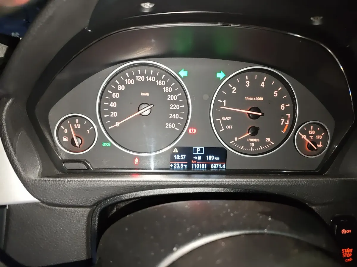 2013 BMW 3 Series GT 2.0T 184HP L4 8AT,autocango,china used car exporter,china ev exporter,chinese used car exporter,chinese used ev exporter