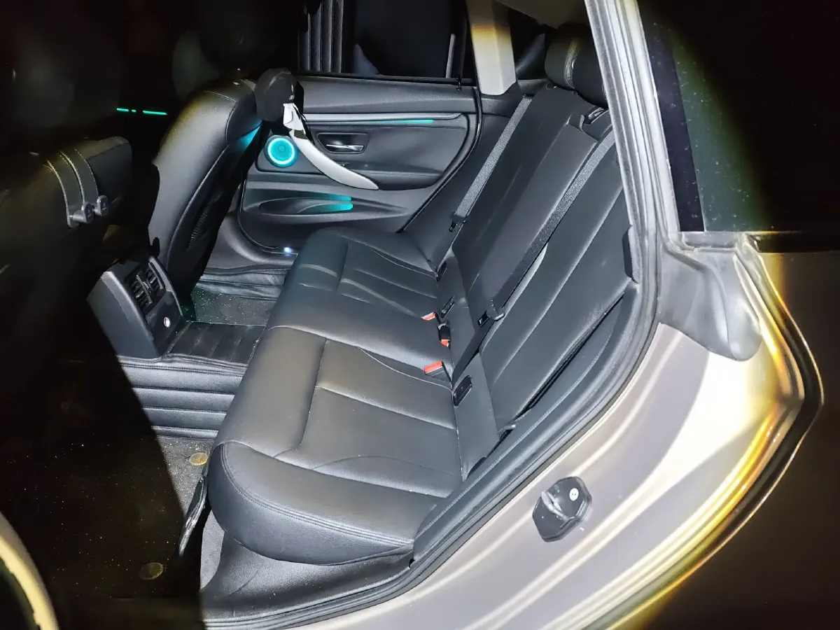 2013 BMW 3 Series GT 2.0T 184HP L4 8AT,autocango,china used car exporter,china ev exporter,chinese used car exporter,chinese used ev exporter