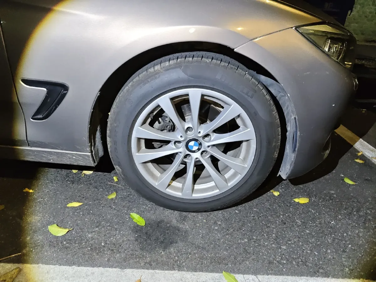 2013 BMW 3 Series GT 2.0T 184HP L4 8AT,autocango,china used car exporter,china ev exporter,chinese used car exporter,chinese used ev exporter