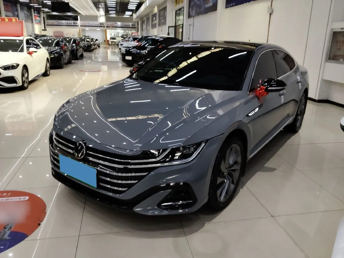 2023 Volkswagen CC 2.0T 220HP L4 7DCT,autocango,china used car exporter,china ev exporter,chinese used car exporter,chinese used ev exporter
