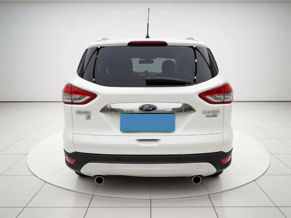 2015 Ford Kuga 2.0T 242HP L4 6AT,autocango,china used car exporter,china ev exporter,chinese used car exporter,chinese used ev exporter