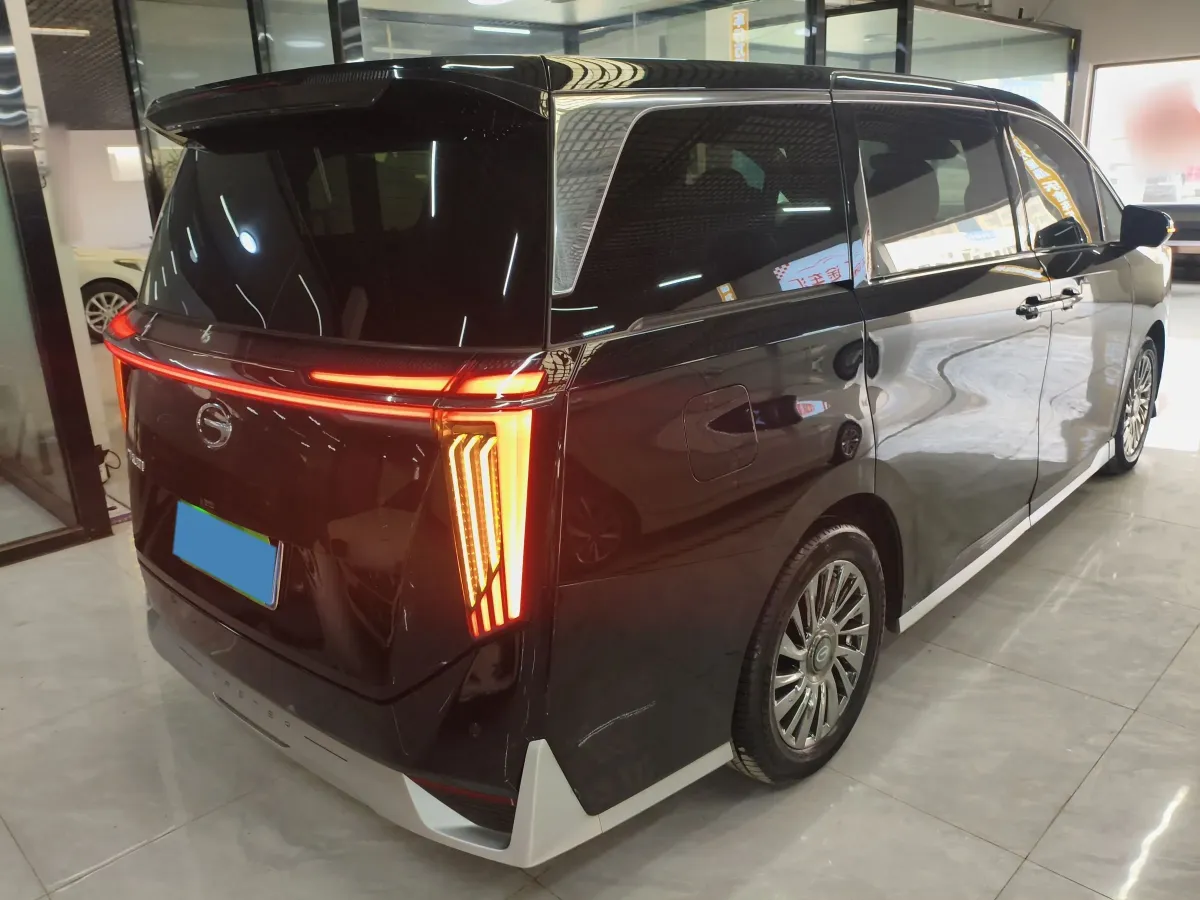 2023 GAC Trumpchi M8 2.0T 252HP L4 8AT,autocango,china used car exporter,china ev exporter,chinese used car exporter,chinese used ev exporter