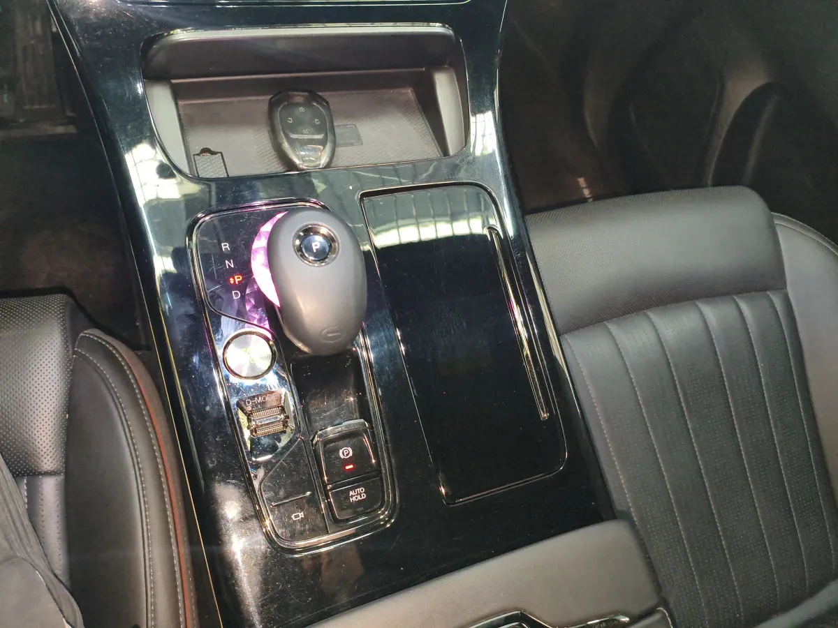 2023 GAC Trumpchi M8 2.0T 252HP L4 8AT,autocango,china used car exporter,china ev exporter,chinese used car exporter,chinese used ev exporter