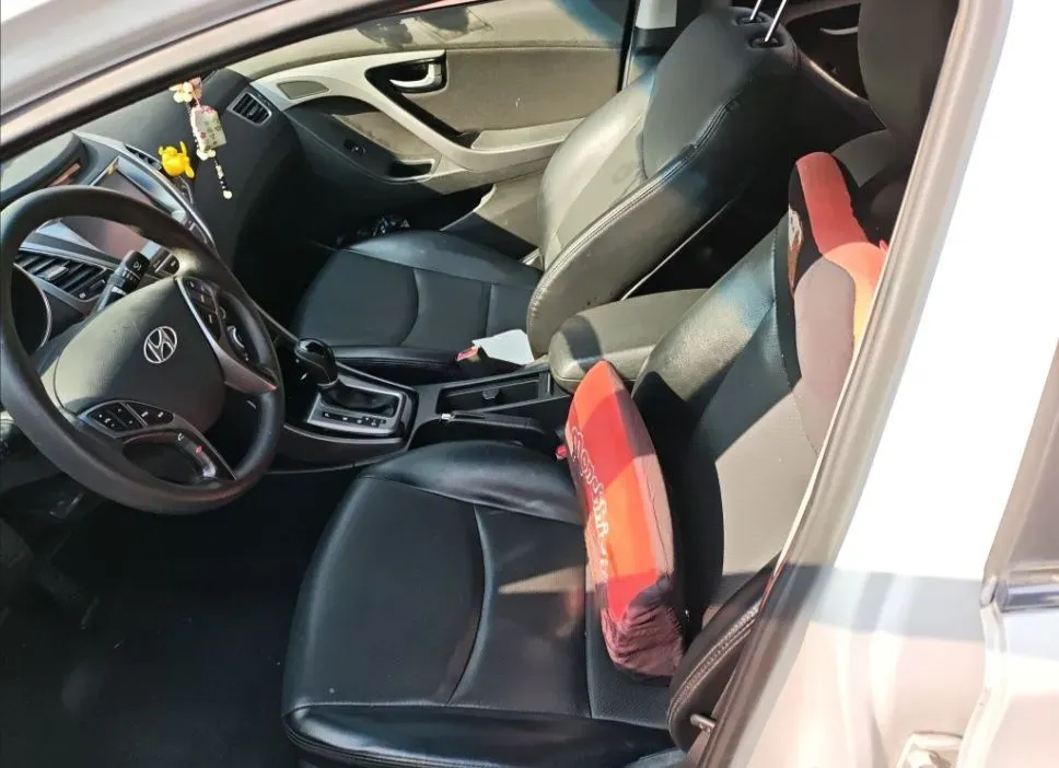 2014 Toyota Corolla 1.6L 122HP L4 5MT,autocango,china used car exporter,china ev exporter,chinese used car exporter,chinese used ev exporter