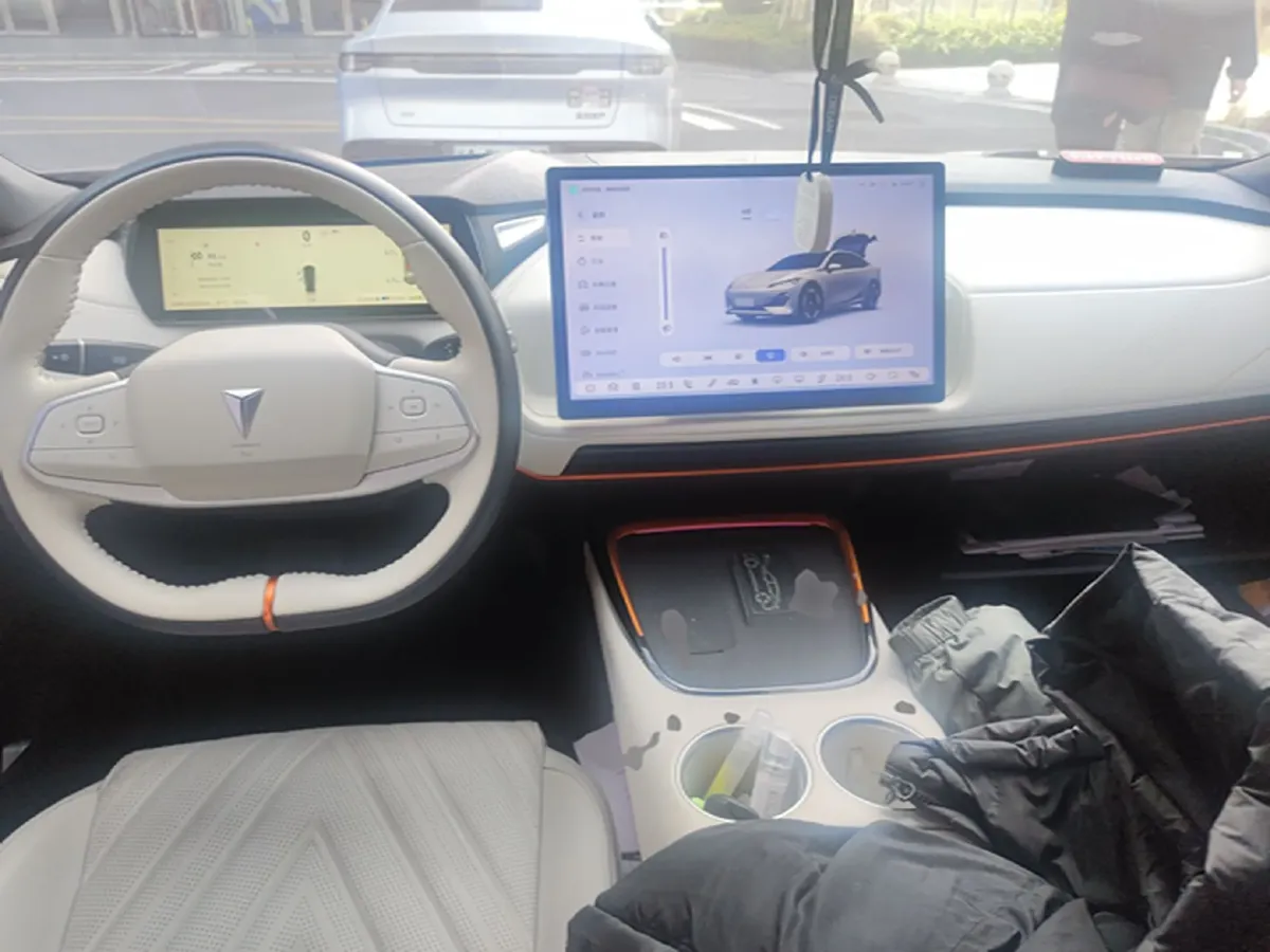 2023 Deepal SL03 1.5L 95HP L4 REEV 28.39KWH,autocango,china used car exporter,china ev exporter,chinese used car exporter,chinese used ev exporter