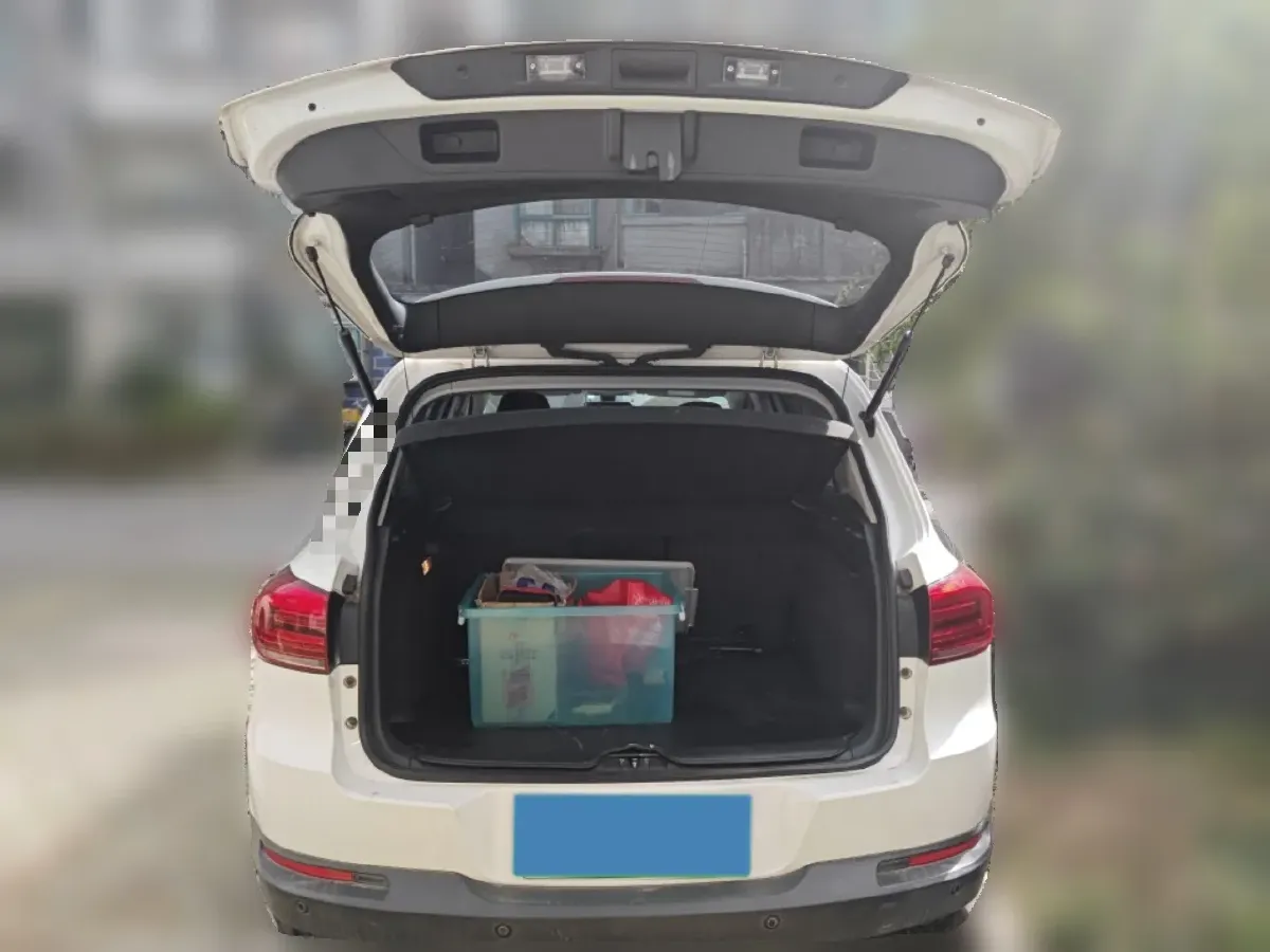 2016 Volkswagen Tiguan 1.8T 160HP L4 6AT,autocango,china used car exporter,china ev exporter,chinese used car exporter,chinese used ev exporter