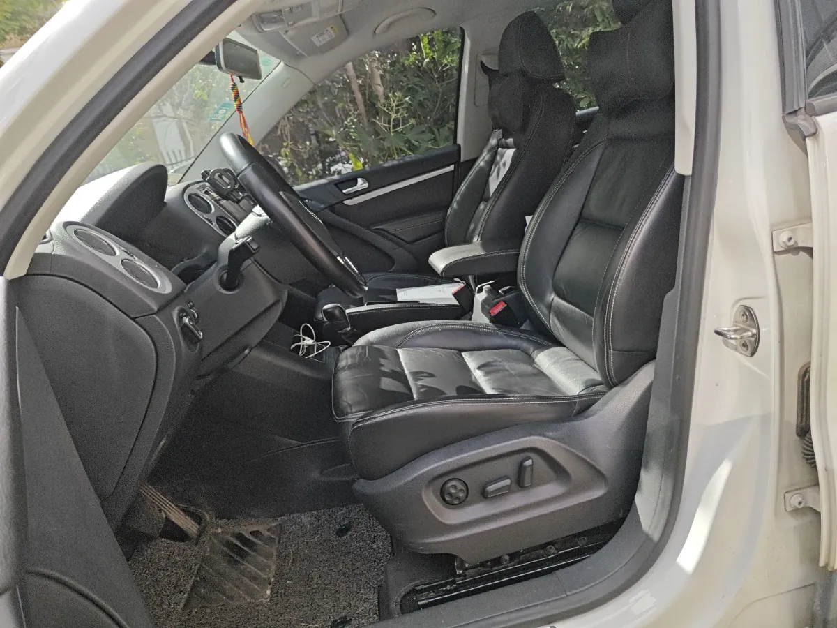 2016 Volkswagen Tiguan 1.8T 160HP L4 6AT,autocango,china used car exporter,china ev exporter,chinese used car exporter,chinese used ev exporter