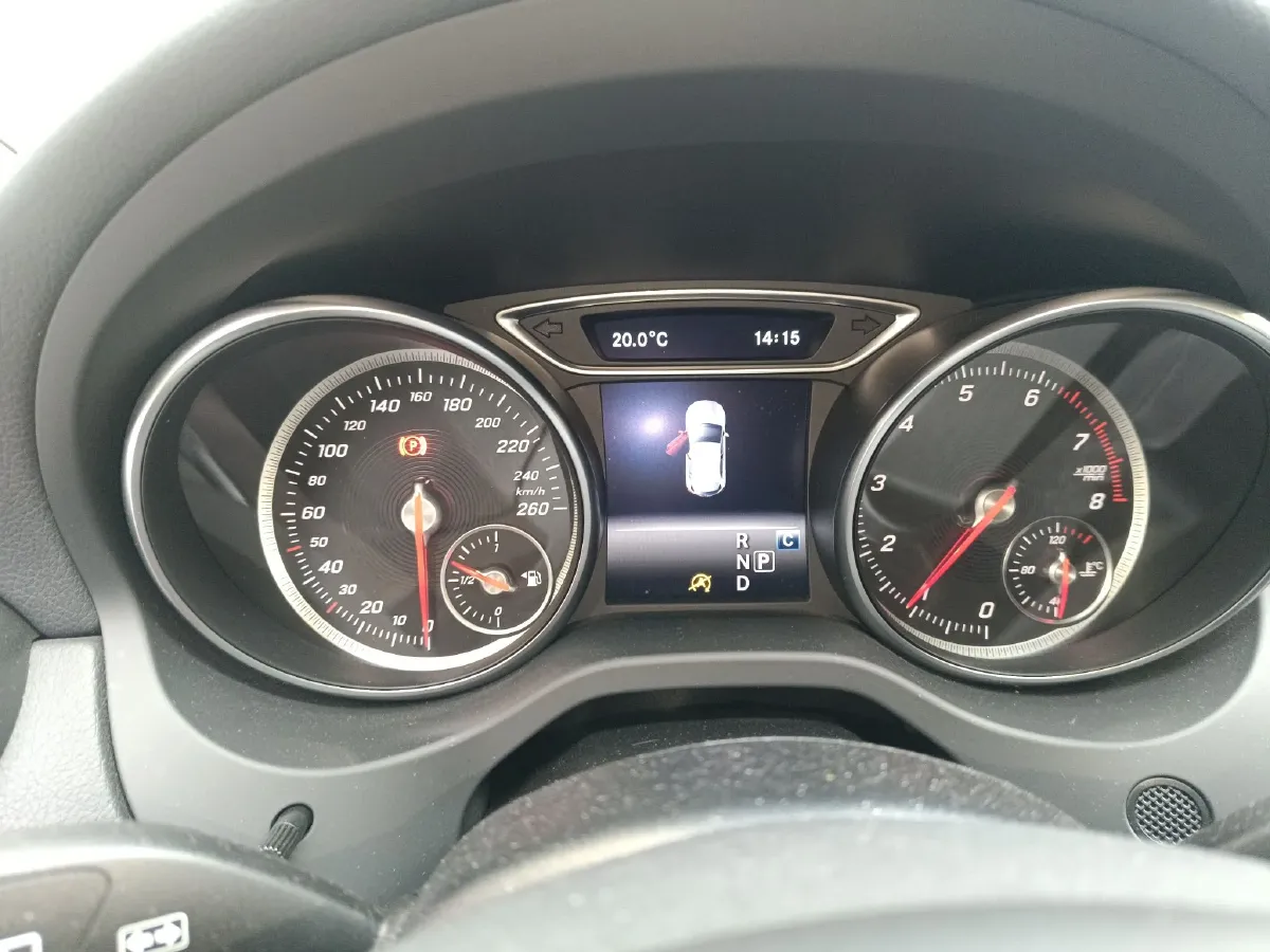 2017 Mercedes-Benz GLA Class 1.6T 156HP L4 7DCT,autocango,china used car exporter,china ev exporter,chinese used car exporter,chinese used ev exporter