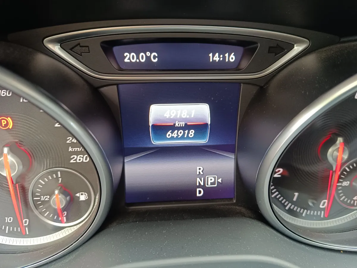 2017 Mercedes-Benz GLA Class 1.6T 156HP L4 7DCT,autocango,china used car exporter,china ev exporter,chinese used car exporter,chinese used ev exporter