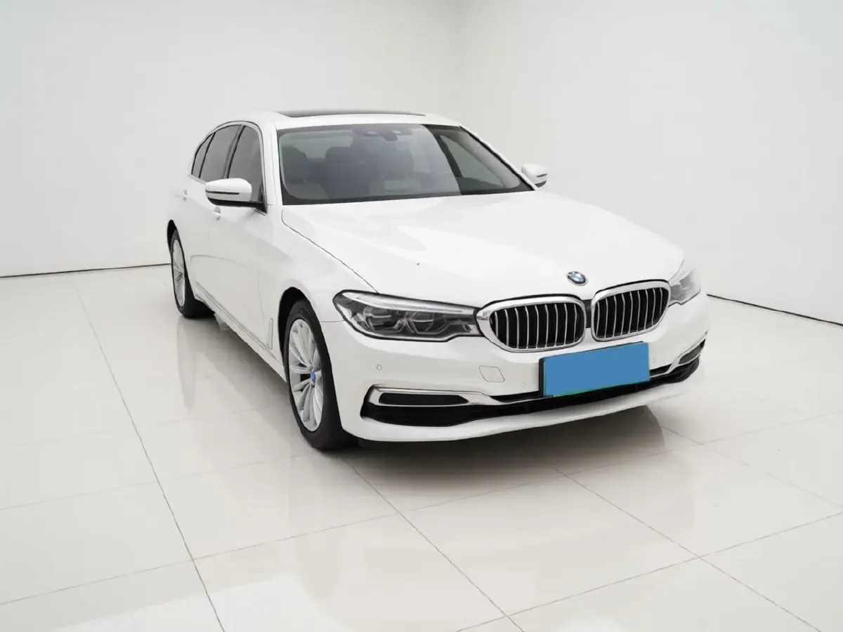 2020 BMW 5 Series 2.0T 184HP L4 8AT PHEV 17.7KWH,autocango,china used car exporter,china ev exporter,chinese used car exporter,chinese used ev exporter