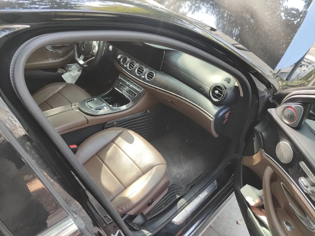 2019 Mercedes-Benz E Class 2.0T 245HP L4 9AT,autocango,china used car exporter,china ev exporter,chinese used car exporter,chinese used ev exporter