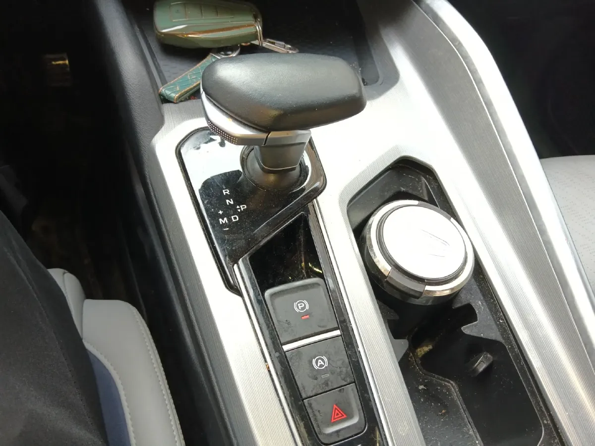 2023 Geely Preface 2.0T 190HP L4 7DCT,autocango,china used car exporter,china ev exporter,chinese used car exporter,chinese used ev exporter