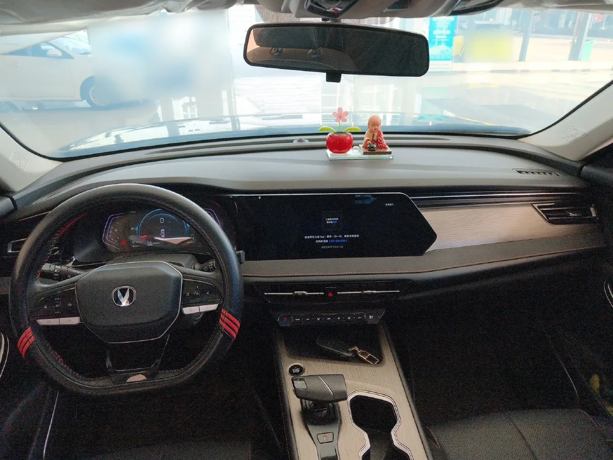 2024 ChangAn X7 PLUS 1.5T 188HP L4 7DCT,autocango,china used car exporter,china ev exporter,chinese used car exporter,chinese used ev exporter