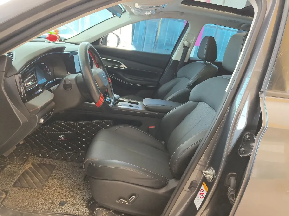 2024 ChangAn X7 PLUS 1.5T 188HP L4 7DCT,autocango,china used car exporter,china ev exporter,chinese used car exporter,chinese used ev exporter