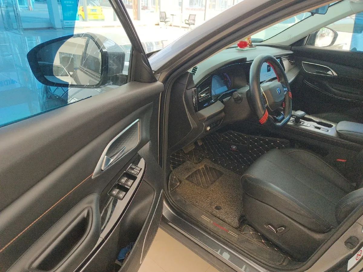 2024 ChangAn X7 PLUS 1.5T 188HP L4 7DCT,autocango,china used car exporter,china ev exporter,chinese used car exporter,chinese used ev exporter