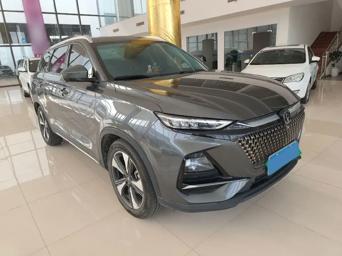 2024 ChangAn X7 PLUS 1.5T 188HP L4 7DCT,autocango,china used car exporter,china ev exporter,chinese used car exporter,chinese used ev exporter