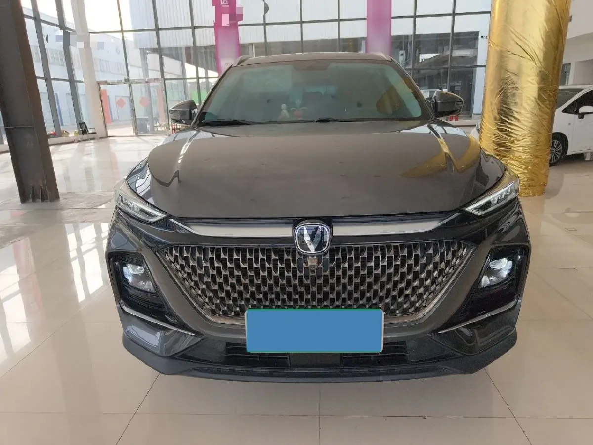 2024 ChangAn X7 PLUS 1.5T 188HP L4 7DCT,autocango,china used car exporter,china ev exporter,chinese used car exporter,chinese used ev exporter