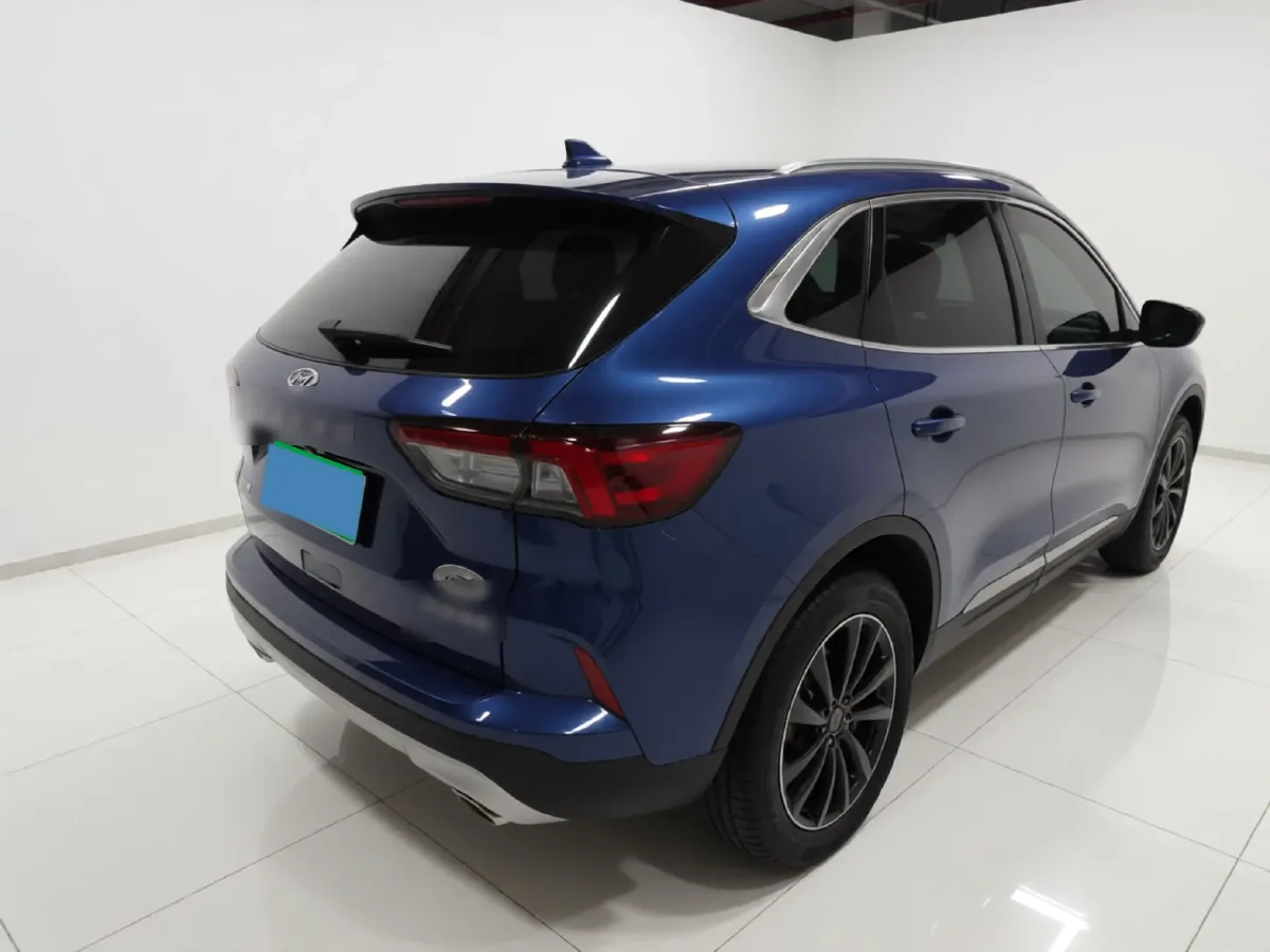 2024 Ford Escape 2.0T 248HP L4 8AT,autocango,china used car exporter,china ev exporter,chinese used car exporter,chinese used ev exporter