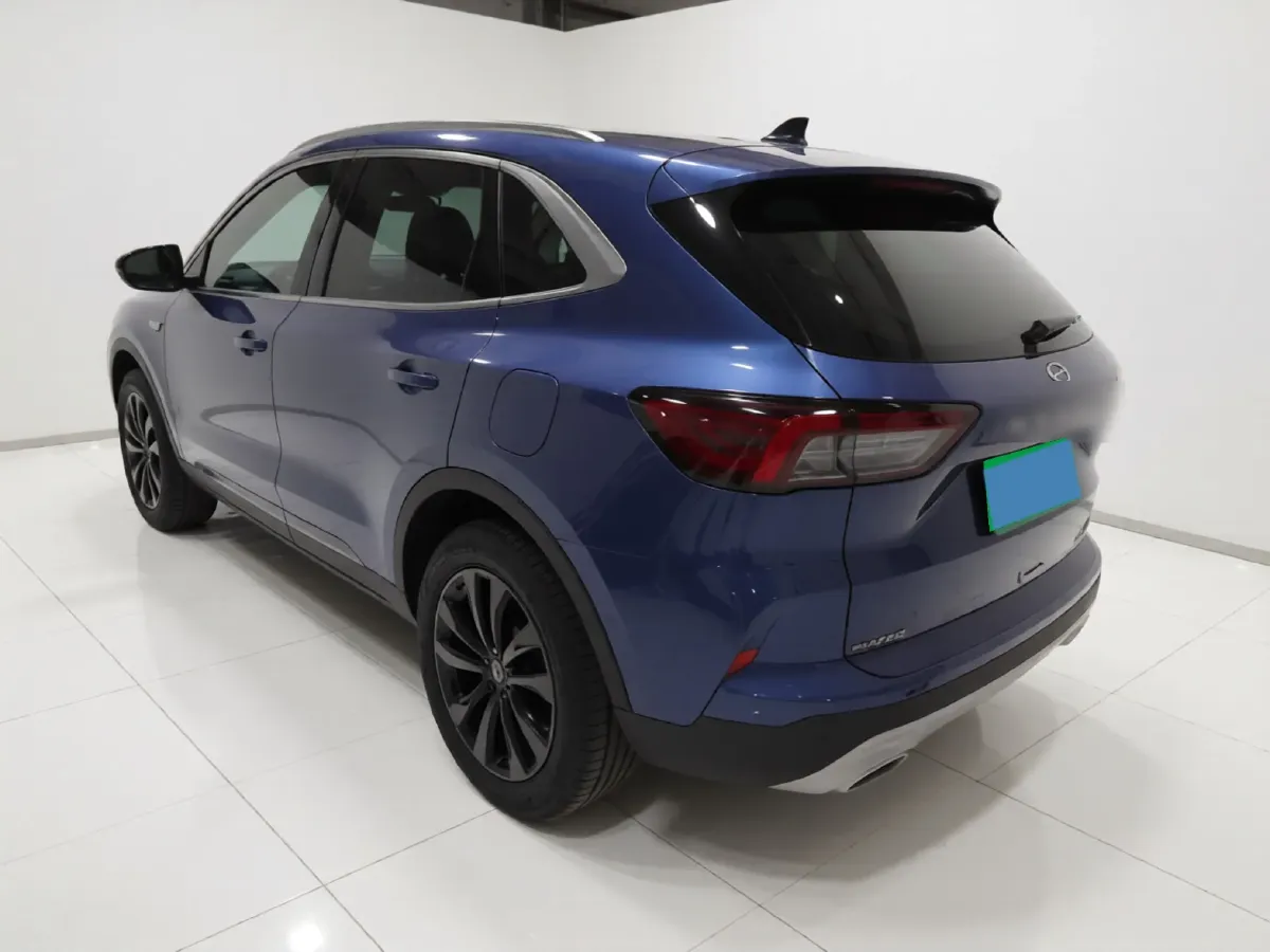 2024 Ford Escape 2.0T 248HP L4 8AT,autocango,china used car exporter,china ev exporter,chinese used car exporter,chinese used ev exporter