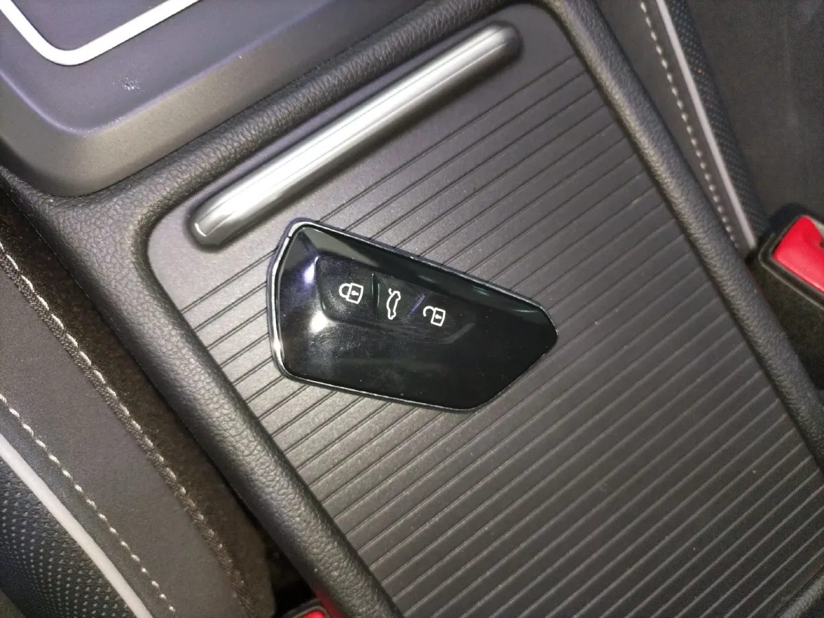 2023 Volkswagen Golf 1.4T 150HP L4 7DCT,autocango,china used car exporter,china ev exporter,chinese used car exporter,chinese used ev exporter