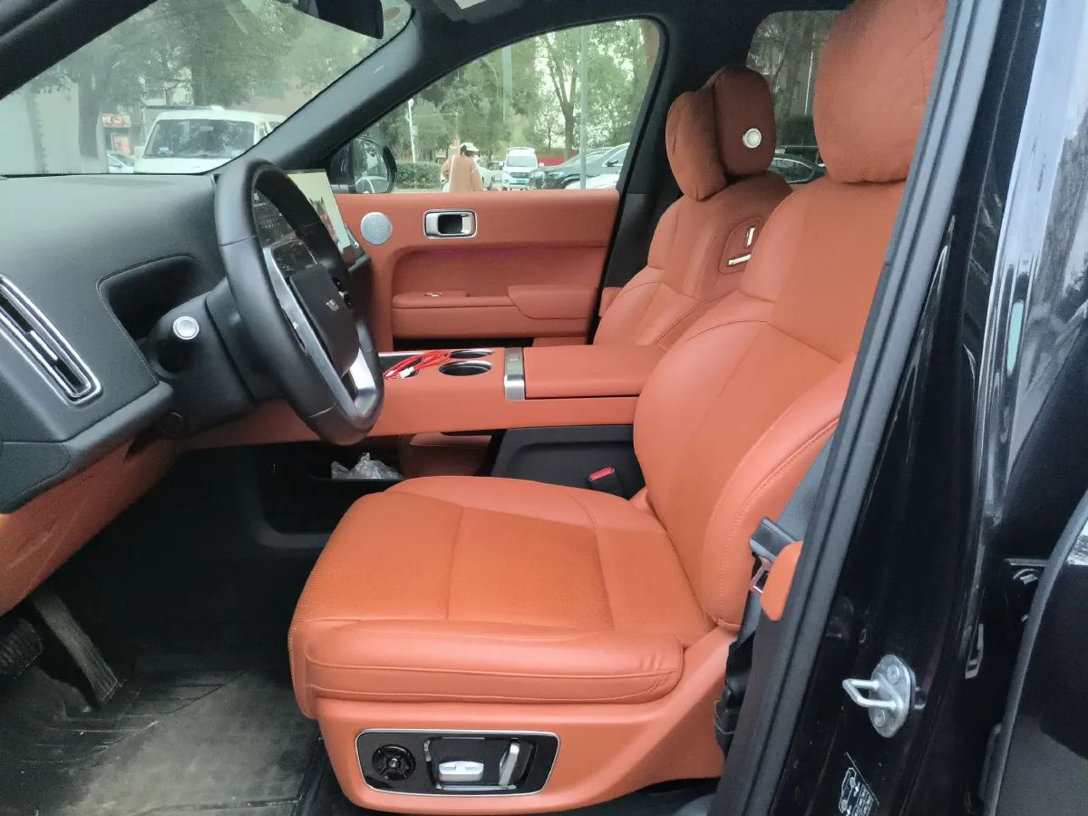 2022 Li L9 Range Extended 154HP REEV 42.6KWH,autocango,china used car exporter,china ev exporter,chinese used car exporter,chinese used ev exporter