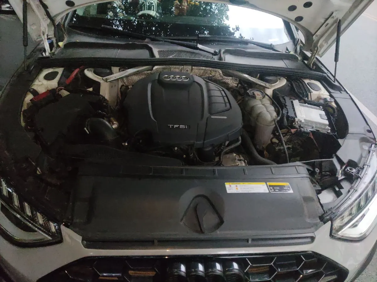 2020 Audi A4L 2.0T 190HP L4 7DCT,autocango,china used car exporter,china ev exporter,chinese used car exporter,chinese used ev exporter