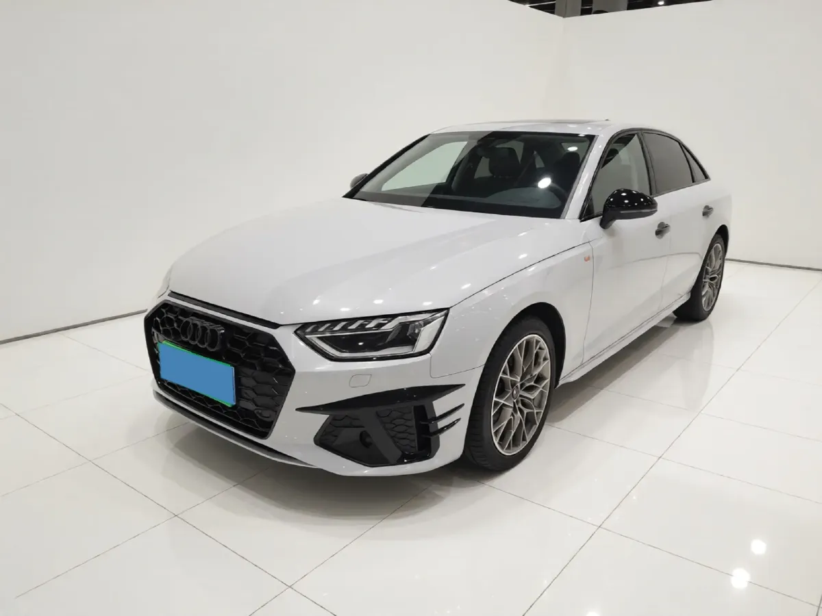 2020 Audi A4L 2.0T 190HP L4 7DCT,autocango,china used car exporter,china ev exporter,chinese used car exporter,chinese used ev exporter