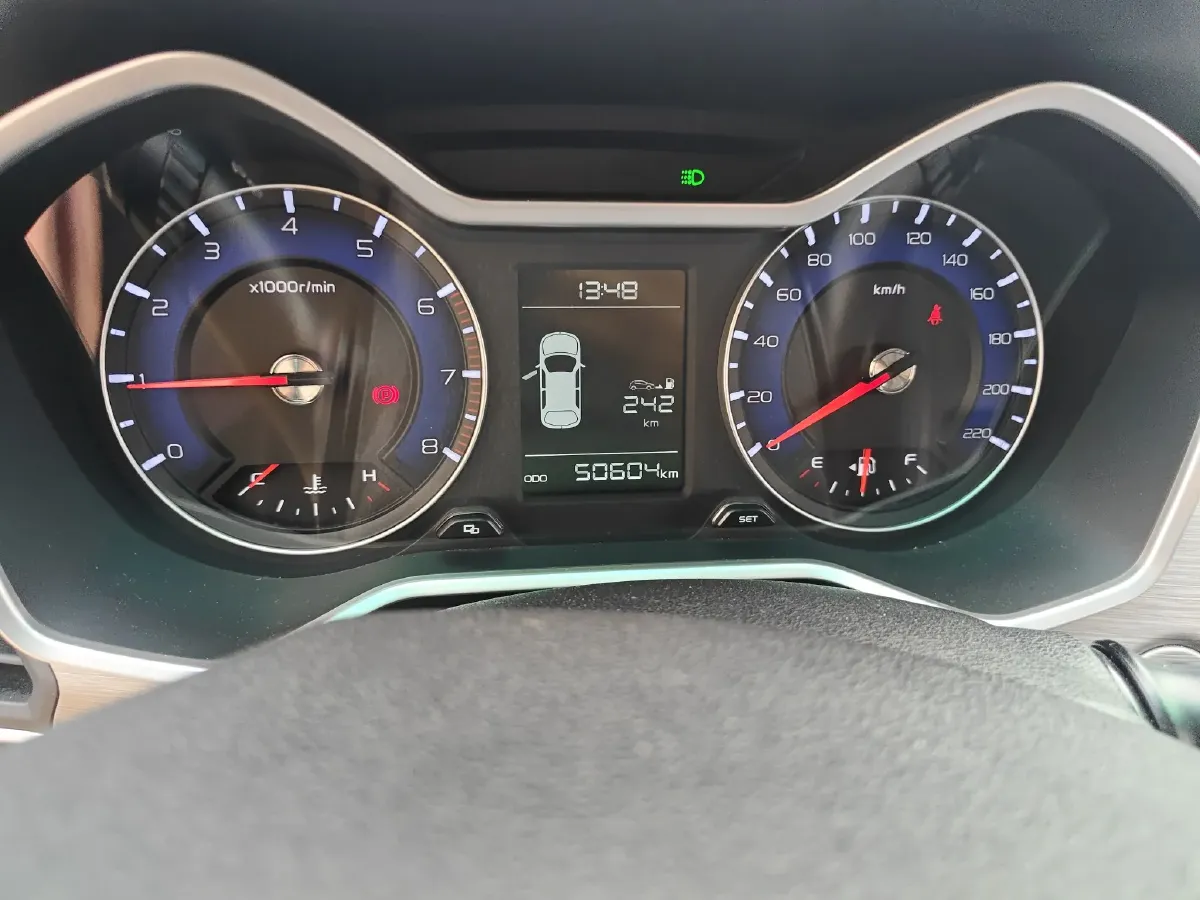 2017 Geely Vision X3 1.5L 102HP L4 5MT,autocango,china used car exporter,china ev exporter,chinese used car exporter,chinese used ev exporter