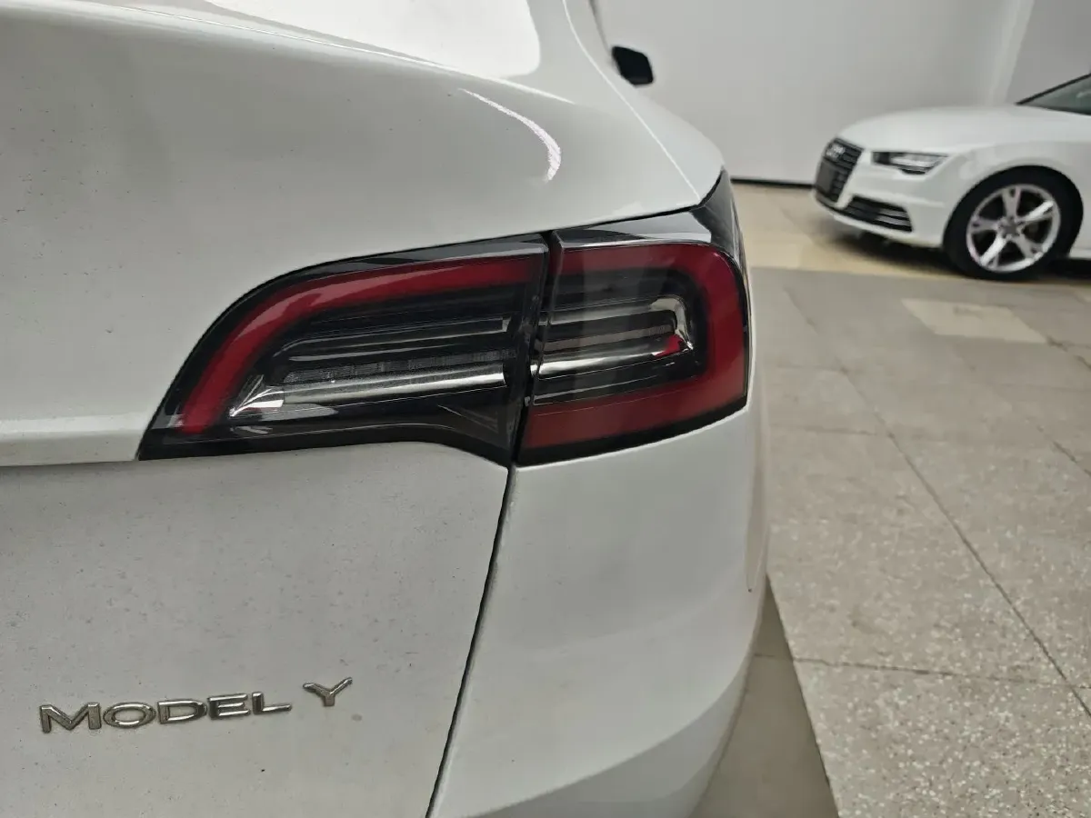 2022 Tesla Model Y BEV 60KWH,autocango,china used car exporter,china ev exporter,chinese used car exporter,chinese used ev exporter