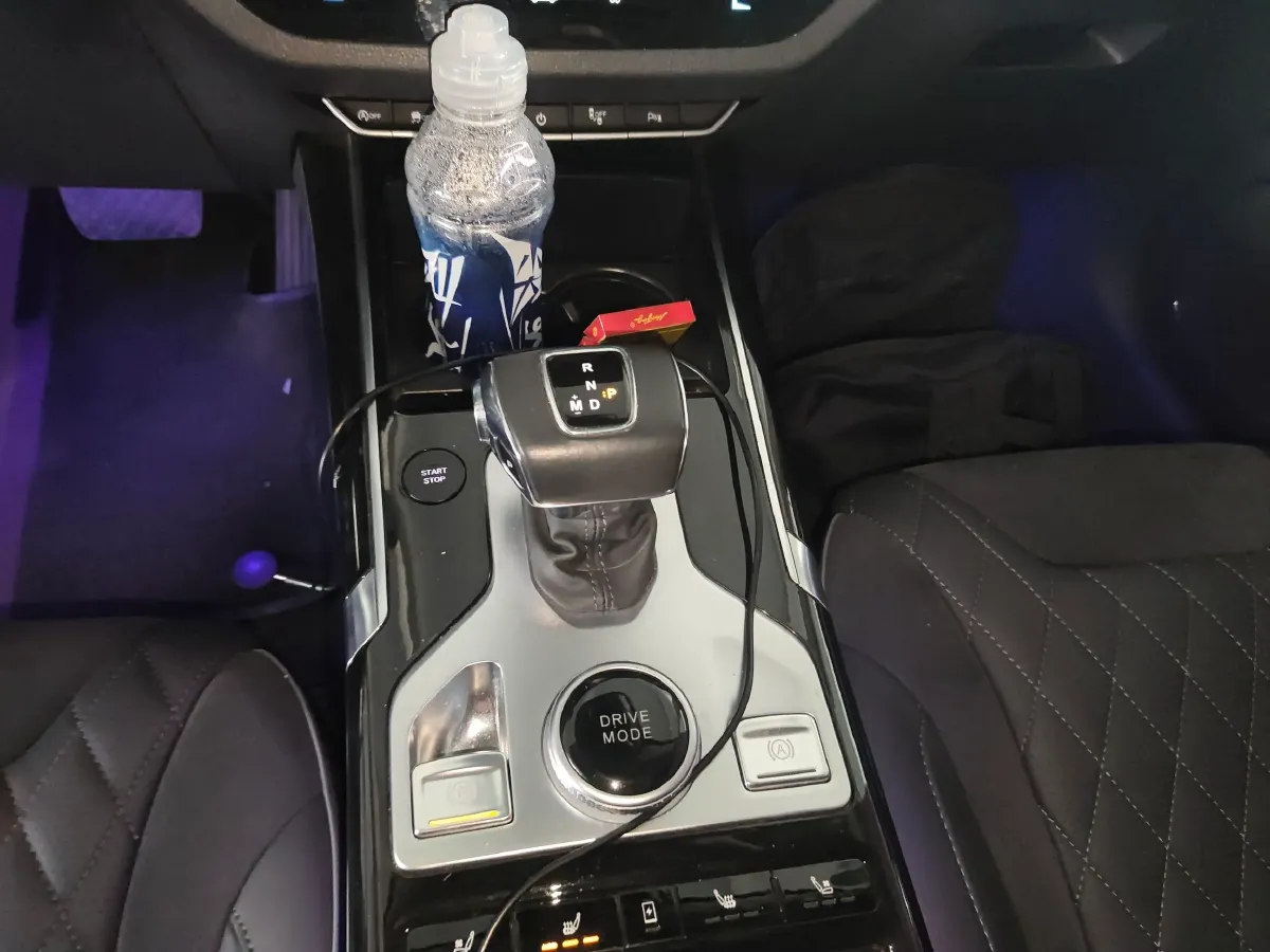 2019 HongQi HS5 2.0T 224HP L4 6AT,autocango,china used car exporter,china ev exporter,chinese used car exporter,chinese used ev exporter