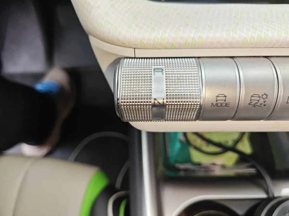 2021 BYD Dolphin BEV 44.9KWH,autocango,china used car exporter,china ev exporter,chinese used car exporter,chinese used ev exporter