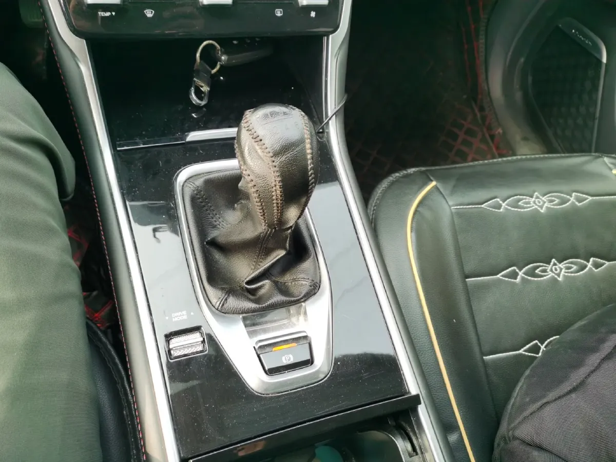 2020 ChangAn CS75 1.5T 178HP L4 6MT,autocango,china used car exporter,china ev exporter,chinese used car exporter,chinese used ev exporter