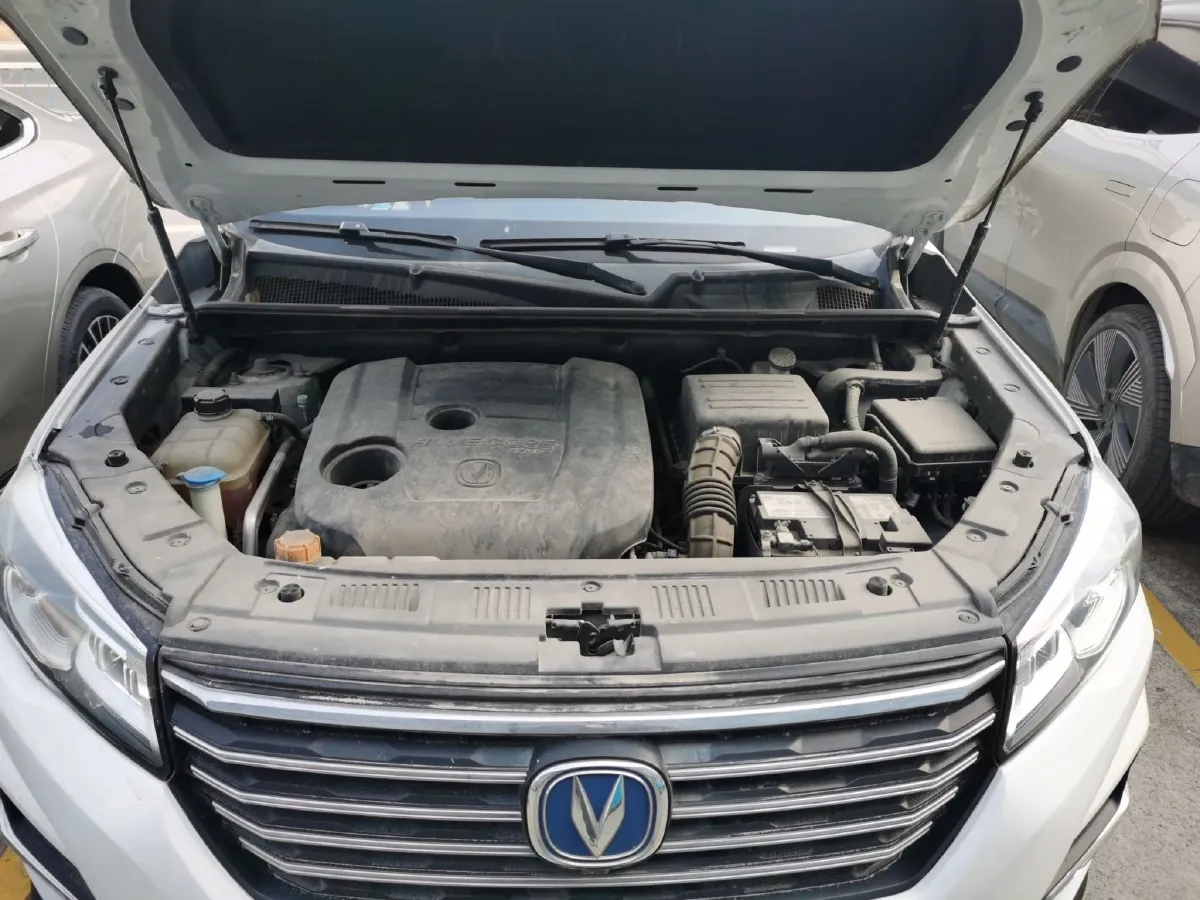 2020 ChangAn CS75 1.5T 178HP L4 6MT,autocango,china used car exporter,china ev exporter,chinese used car exporter,chinese used ev exporter